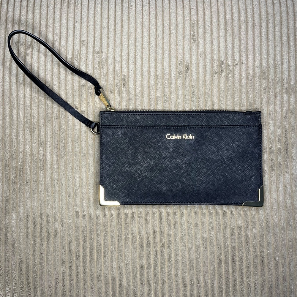 Women’s Black Calvin Klein Leather Clutch Wristlet Gold Accents Zipper Wallet